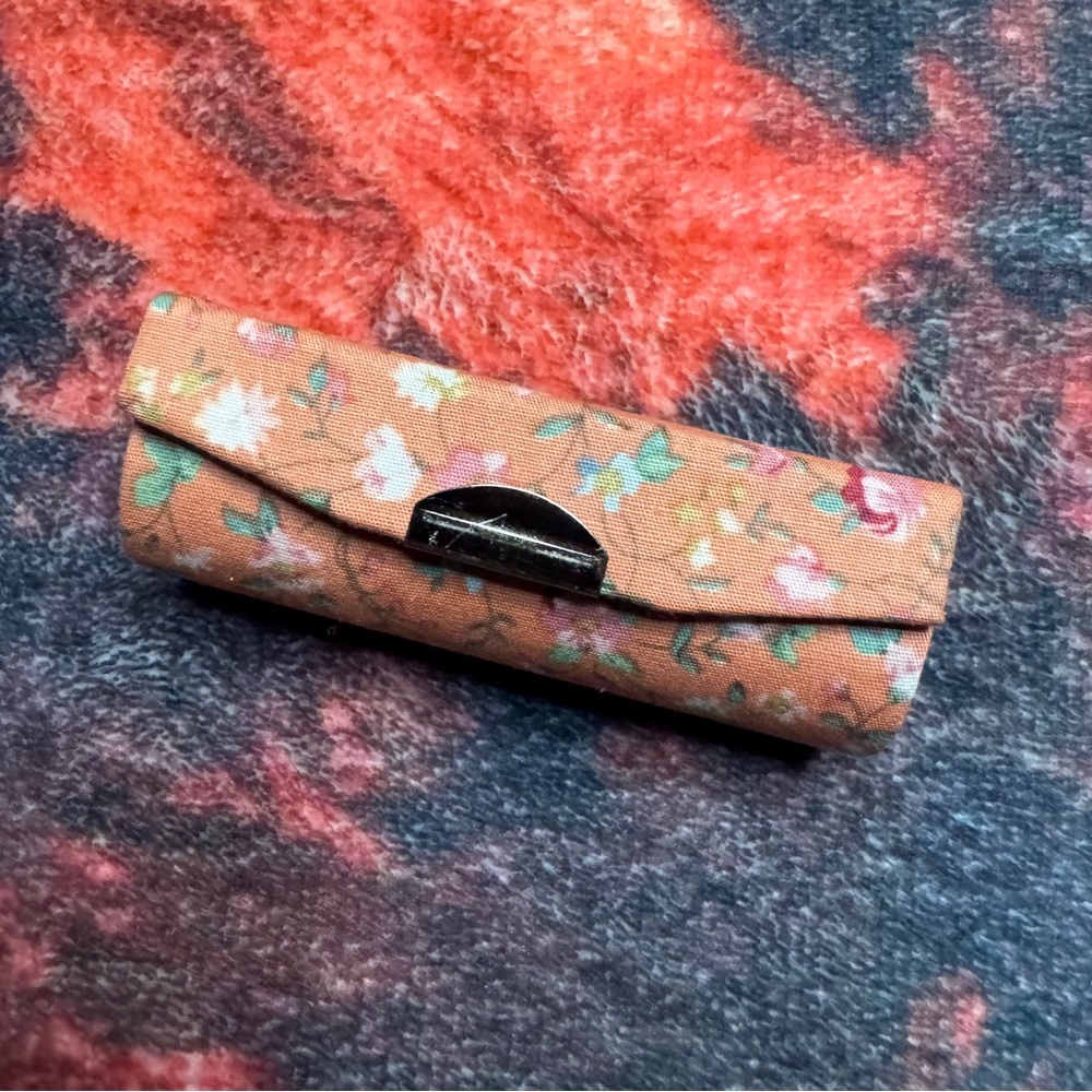 💜 Orange/Coral Floral Print Lipstick Case - NWOT